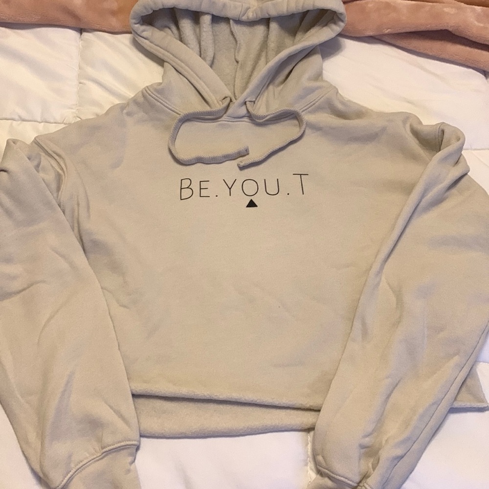 be you t boutique cropped sweatshirt